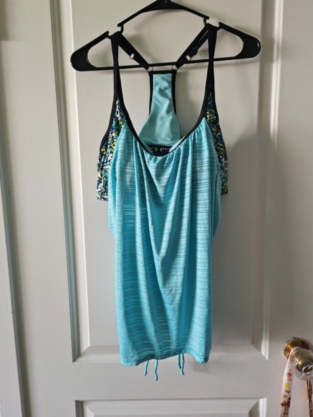 Womens zeroexposure swim suit top